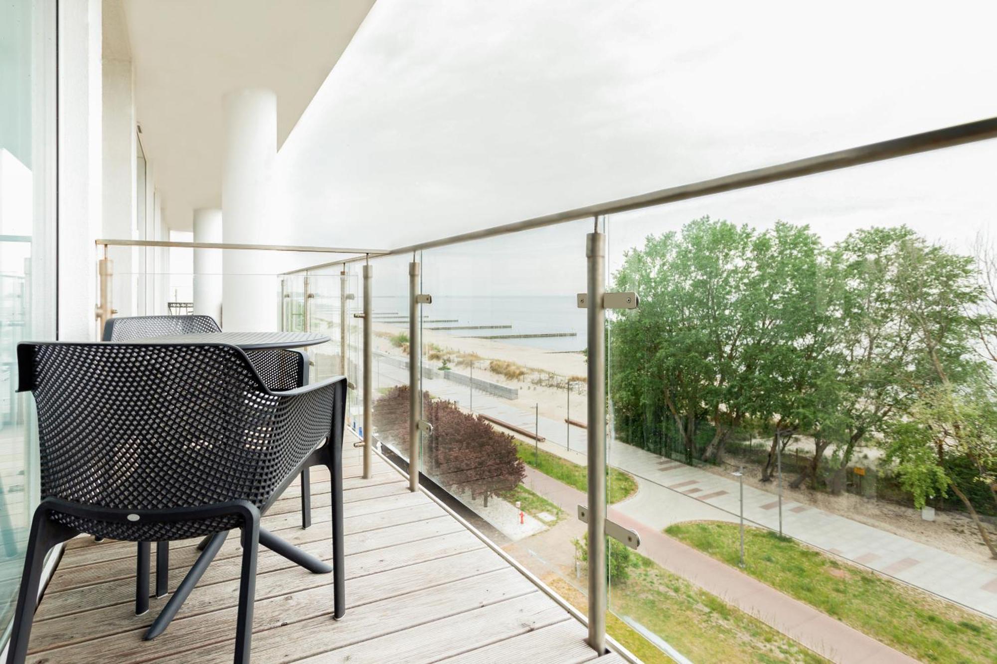Ultra Marine By Zdrojowa Hotel Kołobrzeg Exterior foto